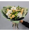 Букет с хризантемами «Аврора»